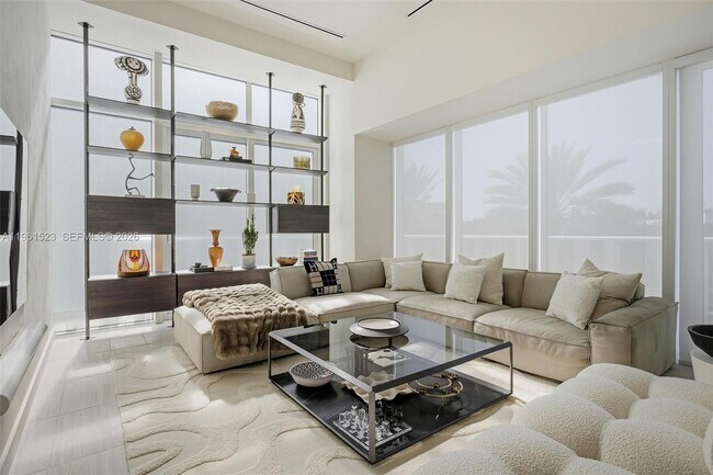 Building Photo - 4701 Meridian Ave