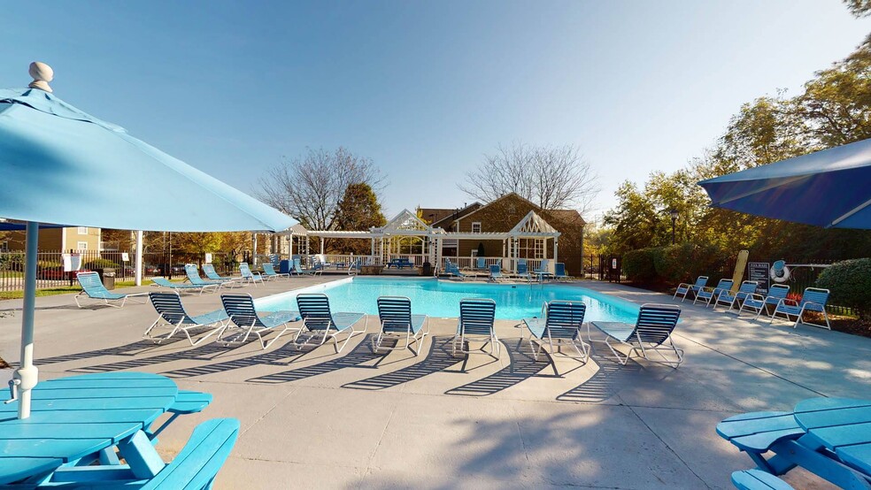 BrookStone Village 3515 Brookstone Dr Cincinnati OH 45209 Apartment