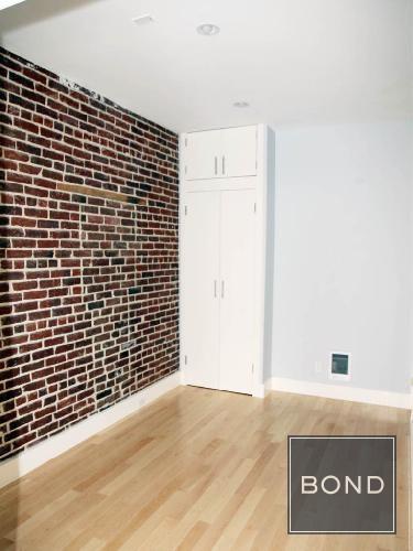 Building Photo - 349 E 52nd St