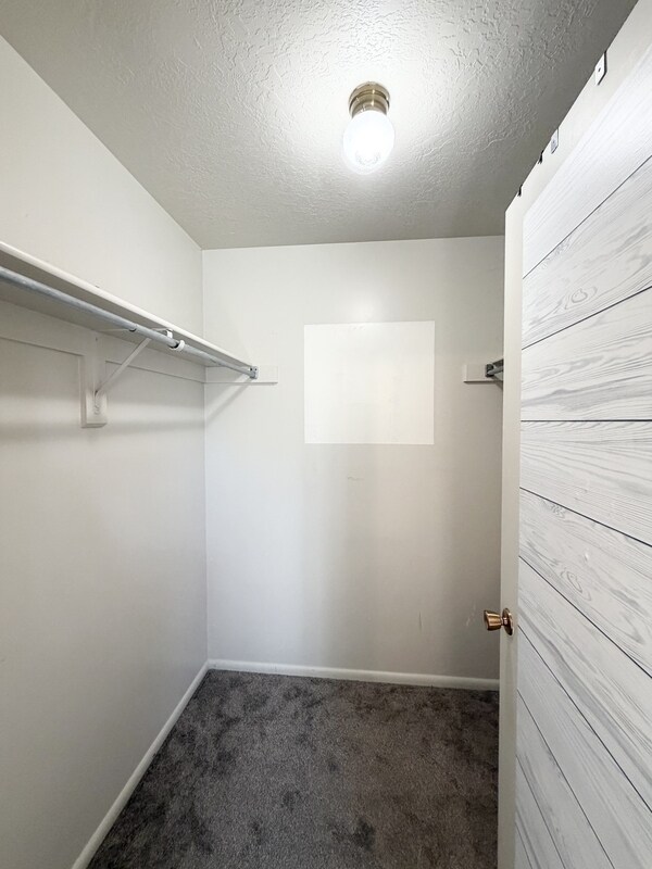 Building Photo - 445 E 800 N St