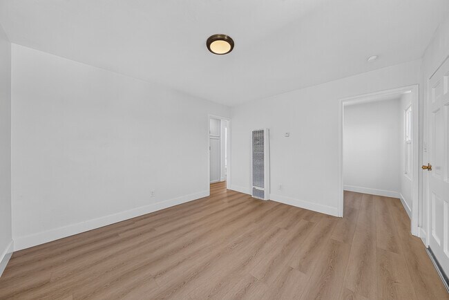 Building Photo - 3630 Highland Ave