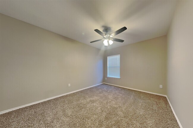 Building Photo - 26849 Armor Oaks Dr