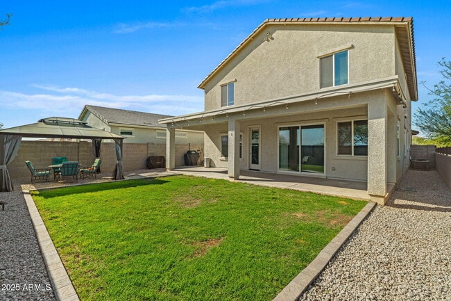 Building Photo - 17809 W Country Club Terrace