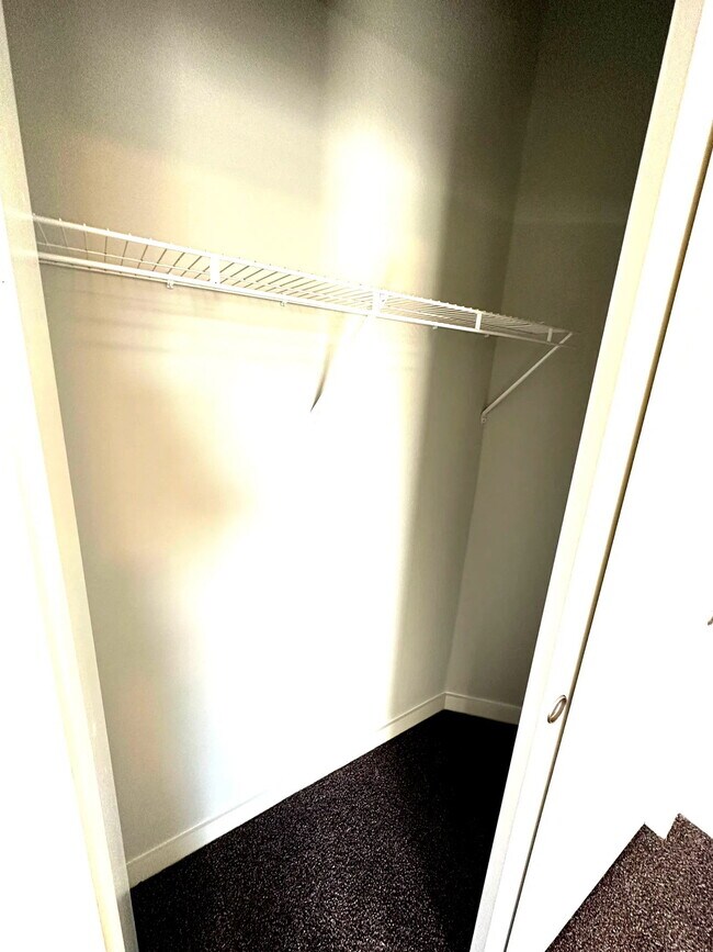 Building Photo - 1051 N Farm to Market 1660