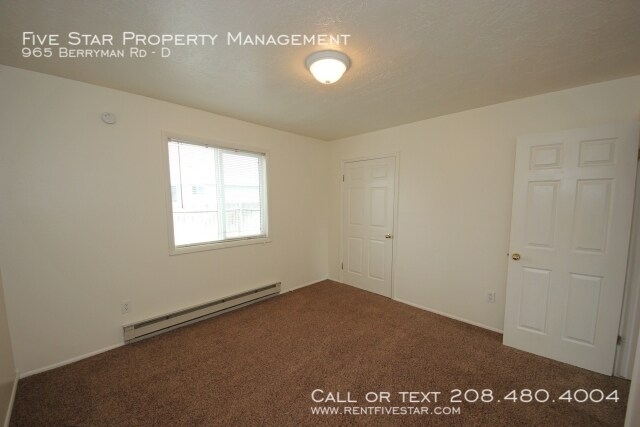 Building Photo - 965 Berryman Rd