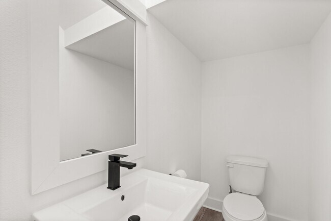 Building Photo - 2928 Stevens St