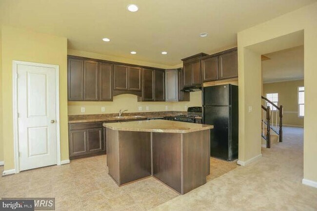 Building Photo - 262 Short Branch Rd