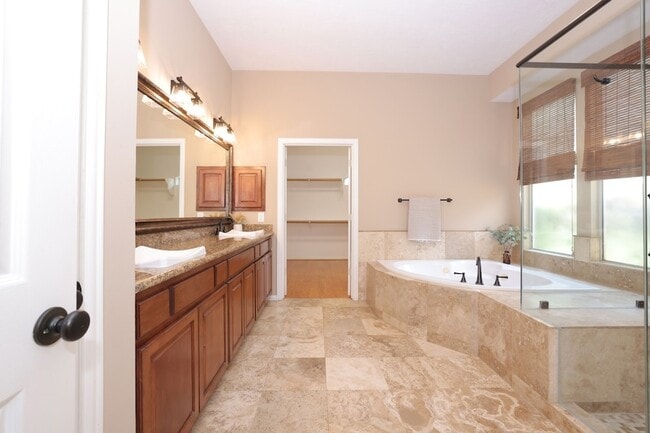 Building Photo - 22 Villa Canyon Pl
