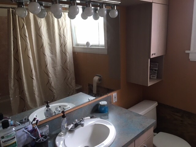 Building Photo - 3416 Ibsen Ave