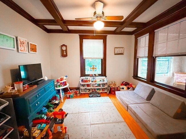 Building Photo - 66 Riverview Ave