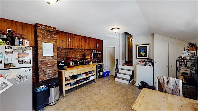 Primary Photo - 54 Atherton St