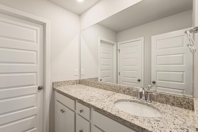 Building Photo - 5822 Whitebark Dr