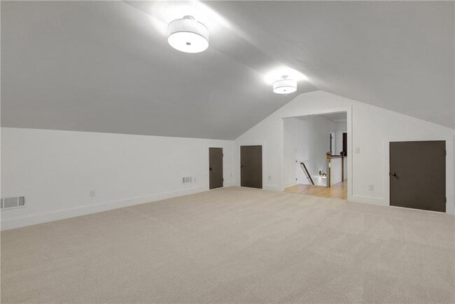 Building Photo - 10559 Serenbe Ln