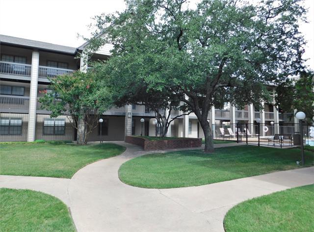 Building Photo - 218 N Texas Blvd
