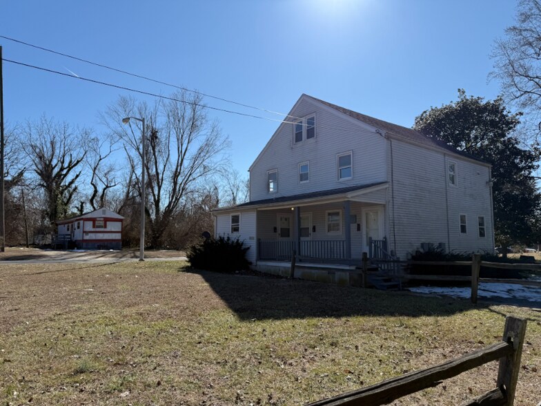 Building Photo - 30528 Nutters Ln