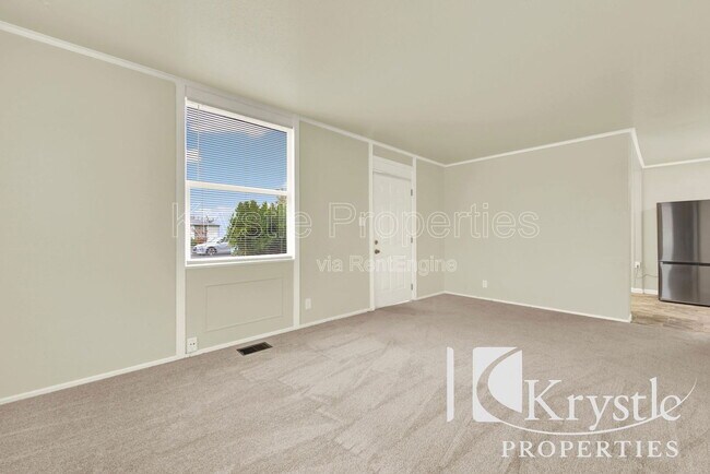 Building Photo - 1047 Valle Vista Ave