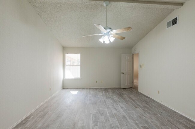 Building Photo - 2605 Buckeye Trail