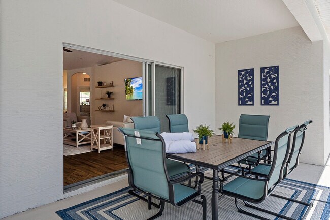 Building Photo - 11 Wheeler Ln