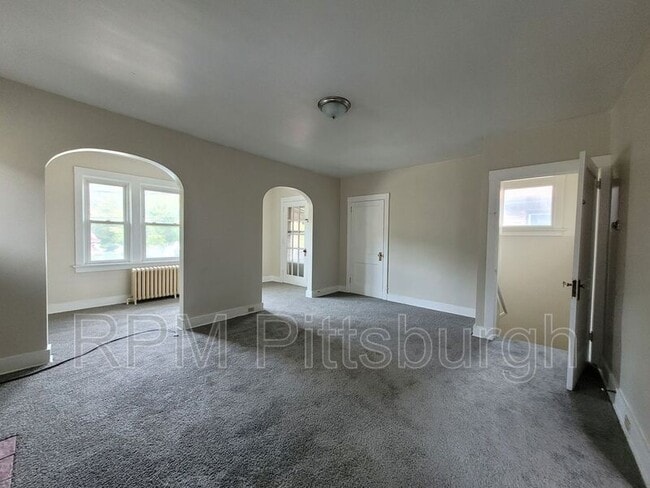 Primary Photo - 3853 Brighton Rd