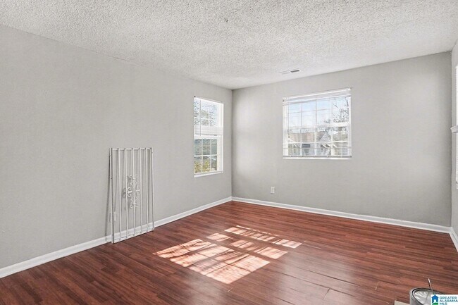 Building Photo - 1872 Princeton Ct SW