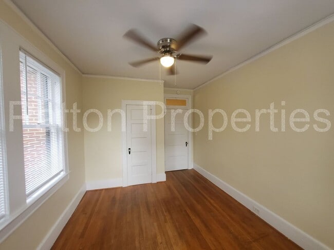 Building Photo - 3412-3414 Blossom Street - Inside CoC - R1...