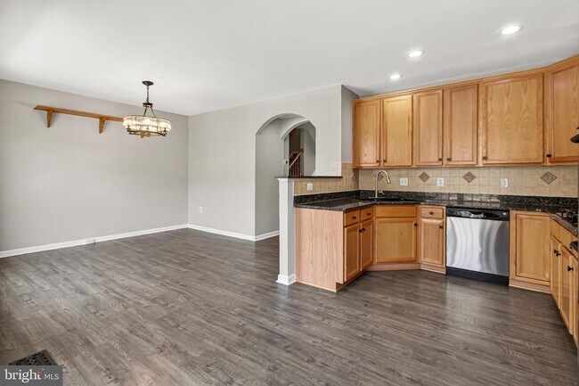 Building Photo - 21776 Ladyslipper Sq