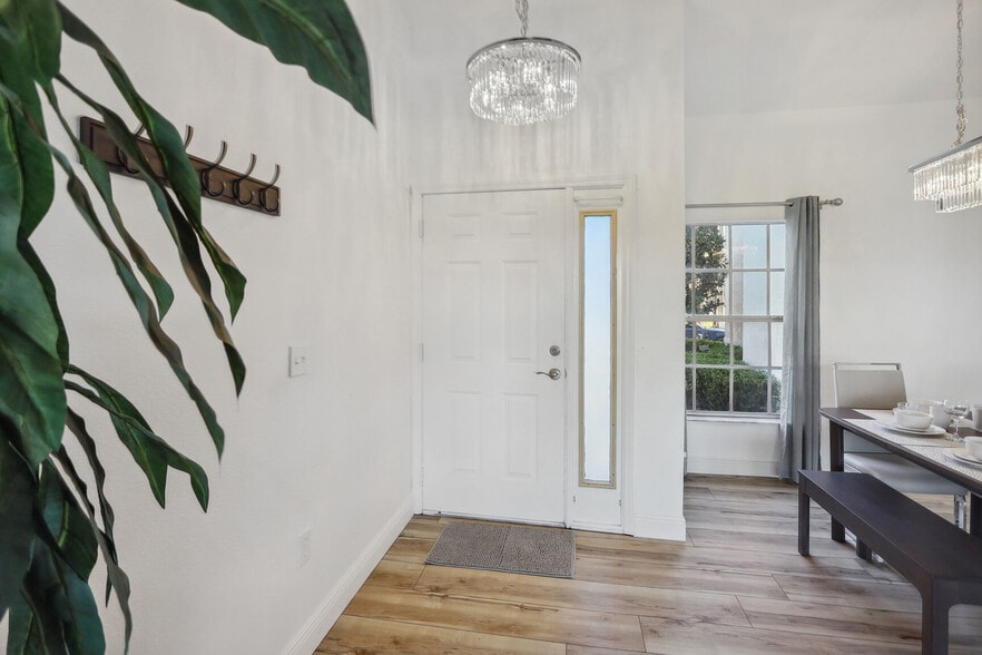 Building Photo - 312 Eagle Ridge Dr