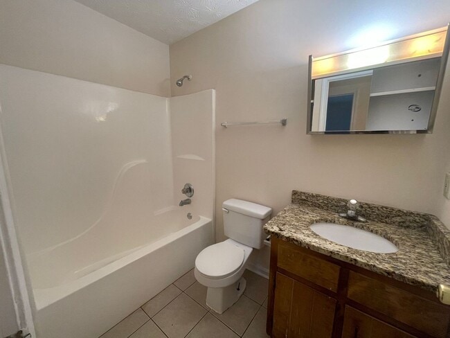 Building Photo - PRE-LEASING FOR AUGUST 7 2026!