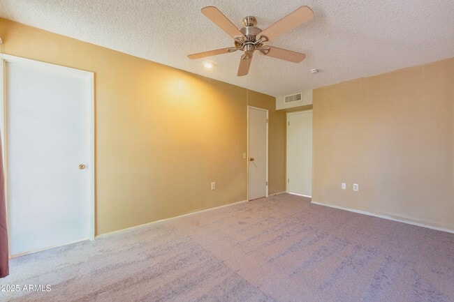 Building Photo - 10733 W Loma Blanca Dr