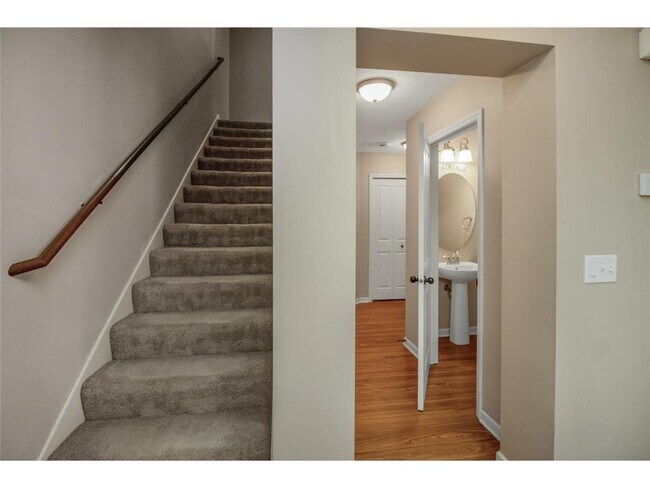 Building Photo - 2109 Cedar Grove Trail