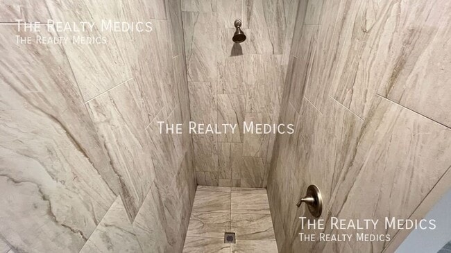 Building Photo - 1750 Loquat Ct NW