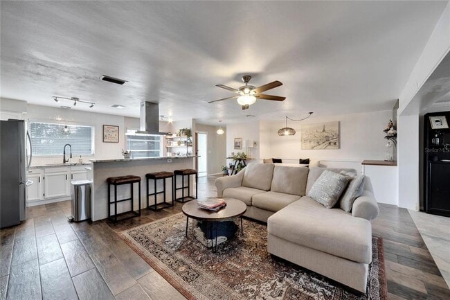 Building Photo - 2138 Timber Ln