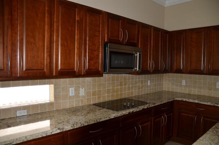 Building Photo - 37 Country Lake Cir