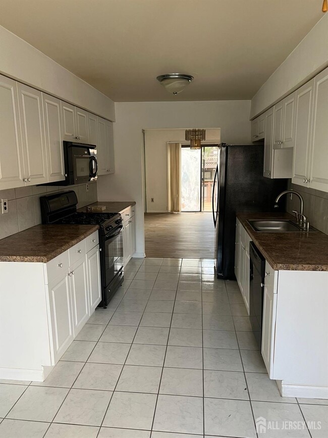 Building Photo - 304 Merrywood Dr