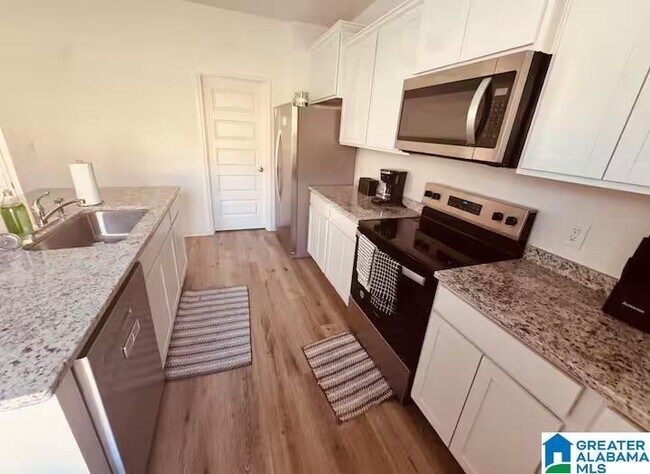 Building Photo - 510 Boxwood Bnd