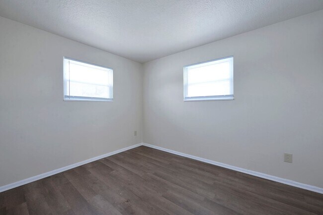 Building Photo - 2 Bedroom Affordable Housing Apartment