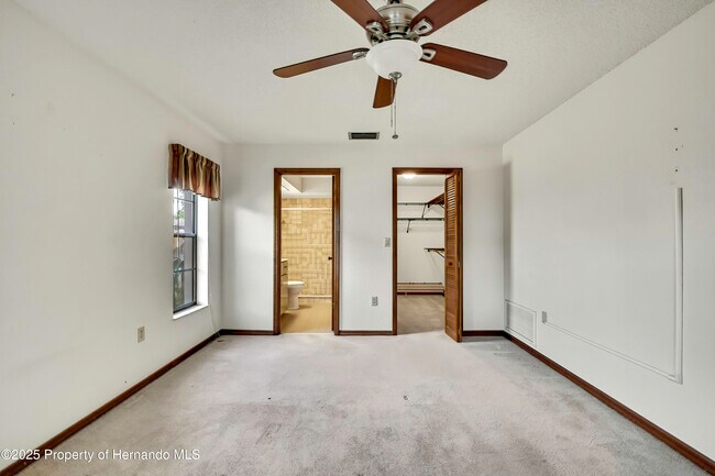 Building Photo - 3296 Dolin Ave