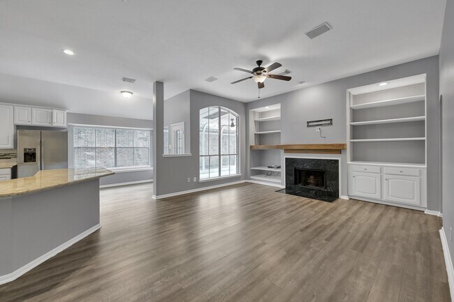 Building Photo - 95 N Crossed Birch Pl