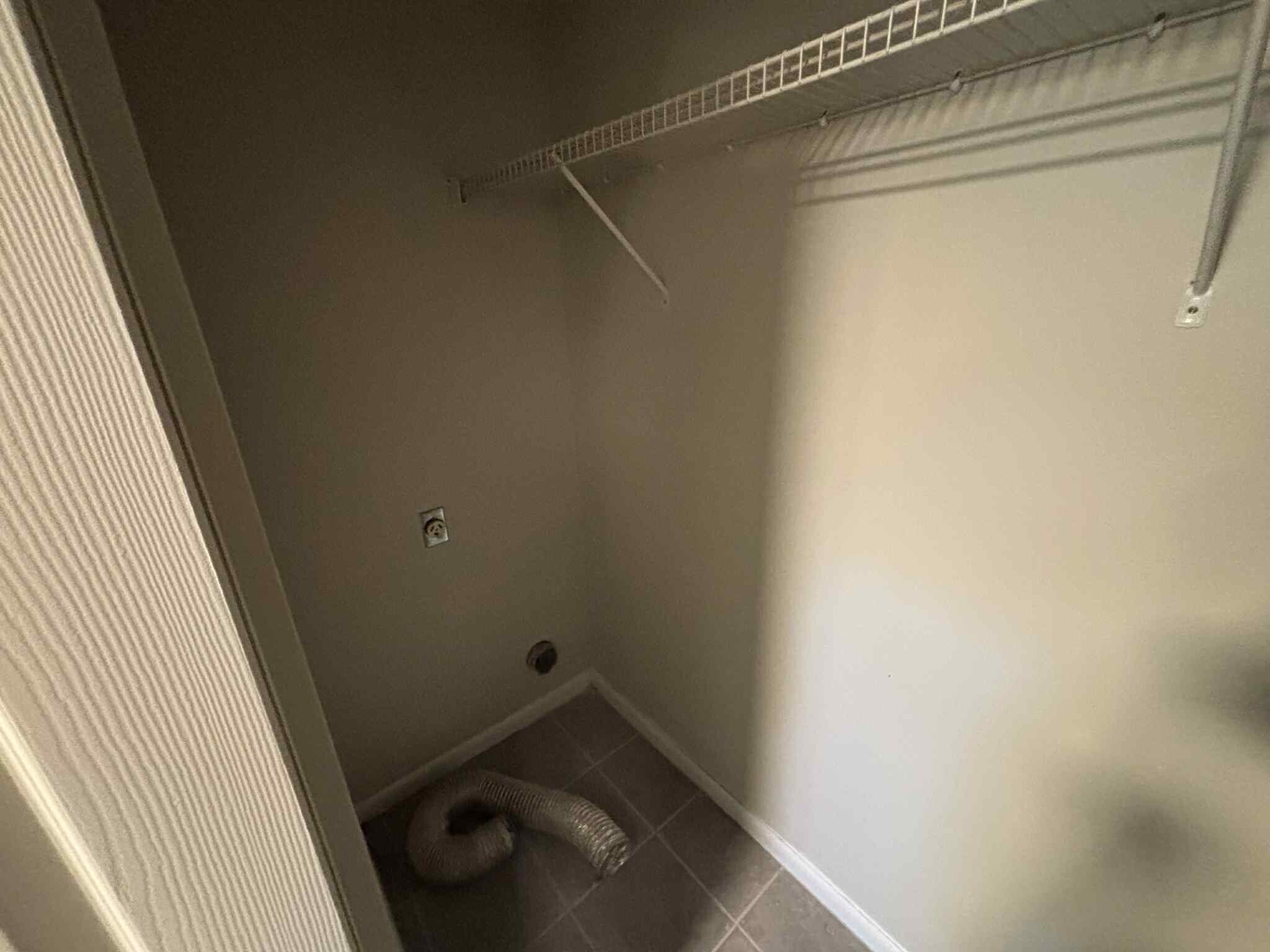 Building Photo - 3815 NW Huntsboro St