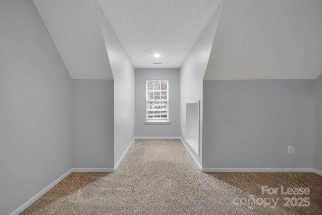 Building Photo - 8041 Christmas Ct