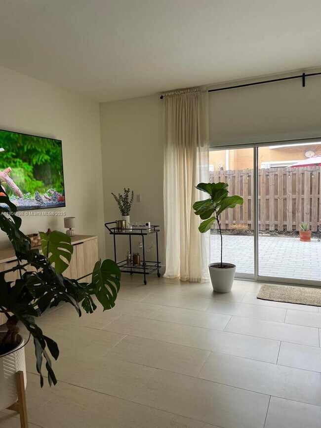 Building Photo - 14305 SW 57th Ln