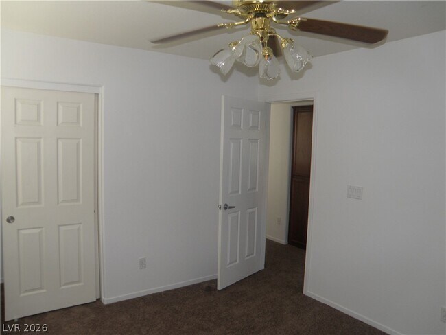 Building Photo - 6211 Blushing Willow St