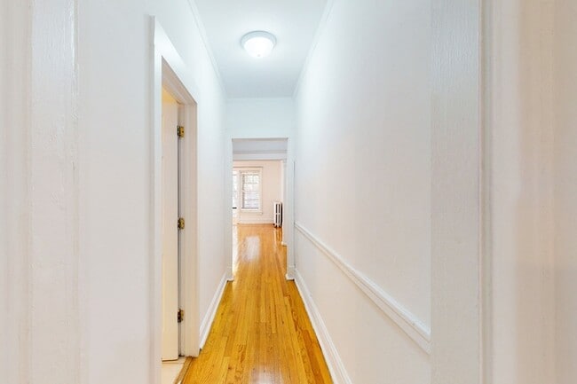 Floorplan - 5335-5337 S. Woodlawn Avenue