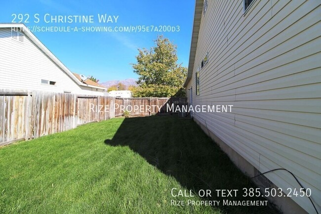 Building Photo - 292 Christine Way