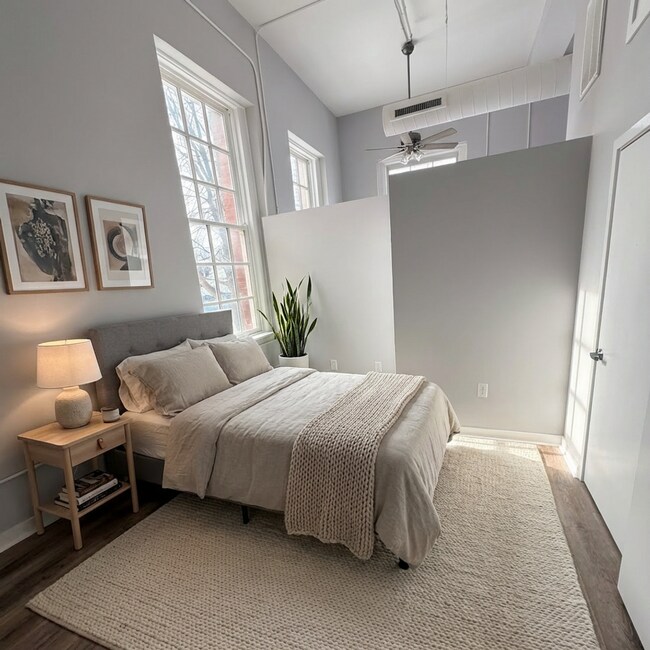 Building Photo - Spacious Rehabilitated Appartment