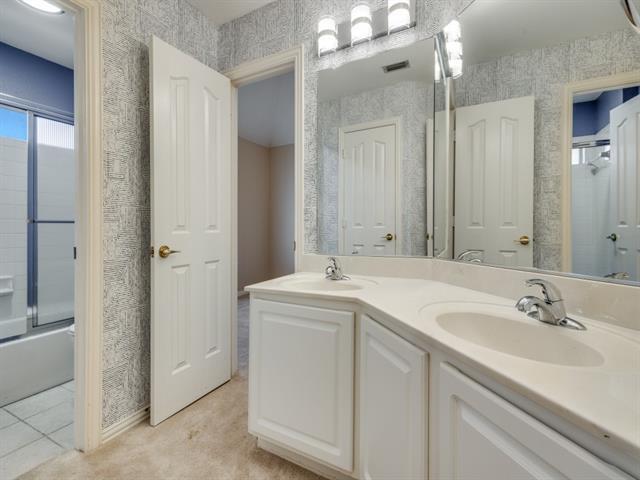 Building Photo - 3604 Everton Dr