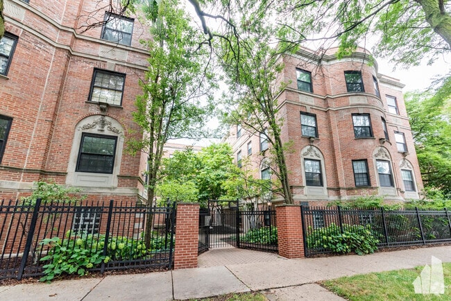 Building Photo - 5204 S Drexel Ave