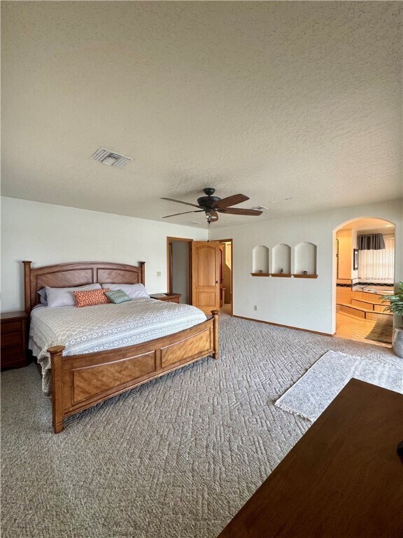 Building Photo - 10641 S River Terrace Dr