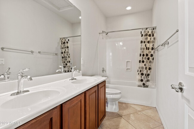 Building Photo - 5224 W Bent Tree Dr