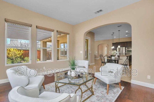 Building Photo - 1587 California Trail